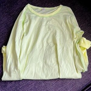 Lululemon size 10 long sleeve